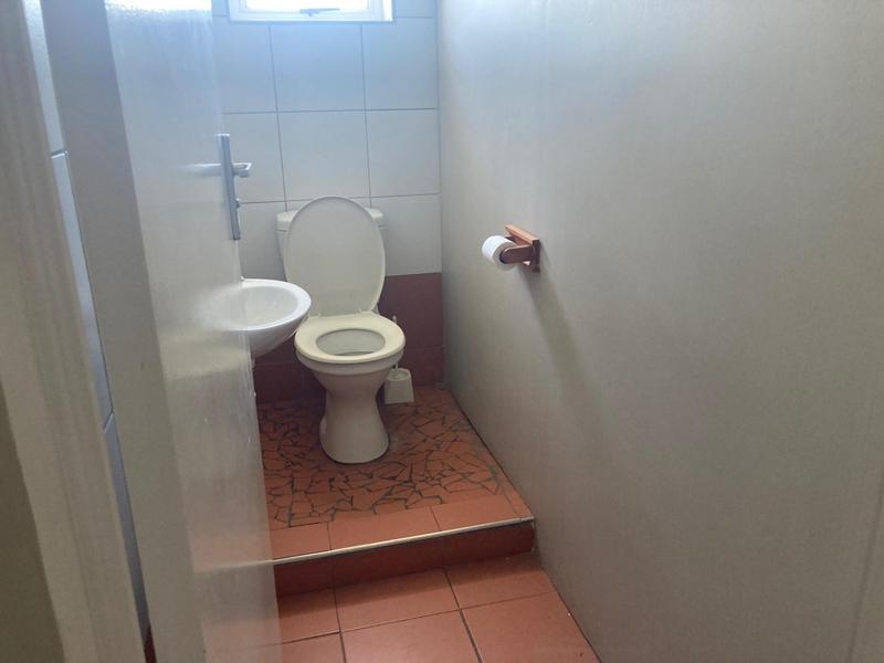 To Let Commercial Property for Rent in Newton Park Eastern Cape
